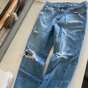Levi’s 501 blue jeans. High rise size 29x26